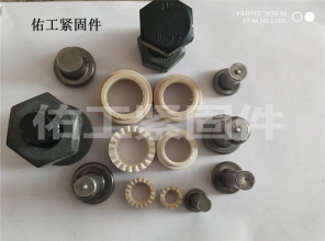 含紧一点h楼梯边做边走视频