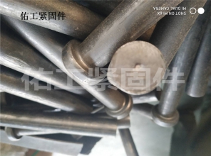 含紧一点h楼梯边做边走视频