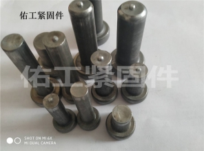 含紧一点h楼梯边做边走视频